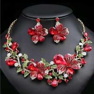 Jane Chic Designs Secret Garden Necklace and Earring Set
